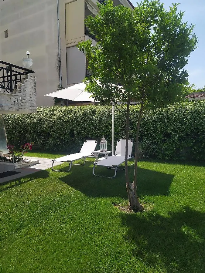 A Majestic Elegant House With A Garden Apartment Peraia  0*, Peraia (Thessaloniki) Greece