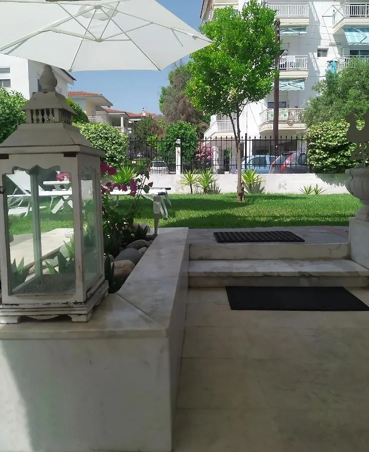 A Majestic Elegant House With A Garden Apartment Peraia