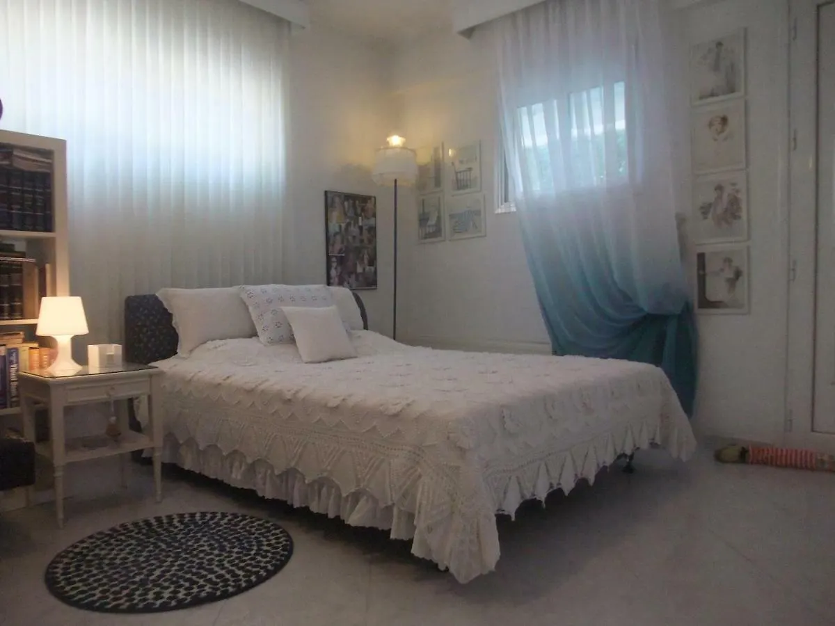 A Majestic Elegant House With A Garden Apartment Peraia  Greece