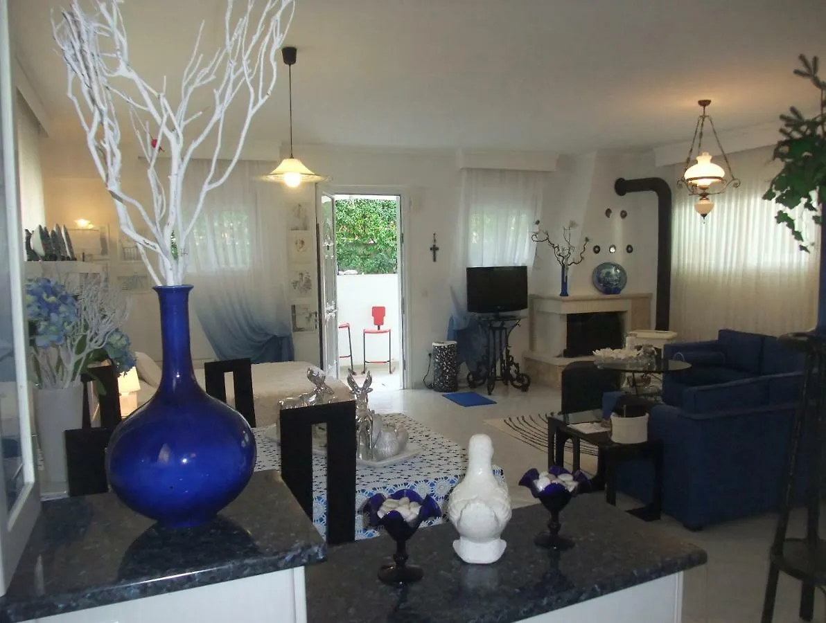 A Majestic Elegant House With A Garden Apartment Peraia